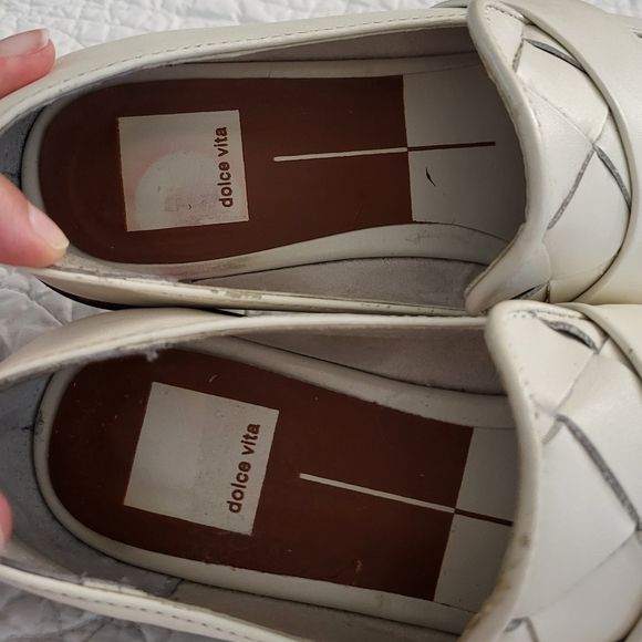 Dolce Vita Aubree Woven White Leather Flats - Picture 7 of 9